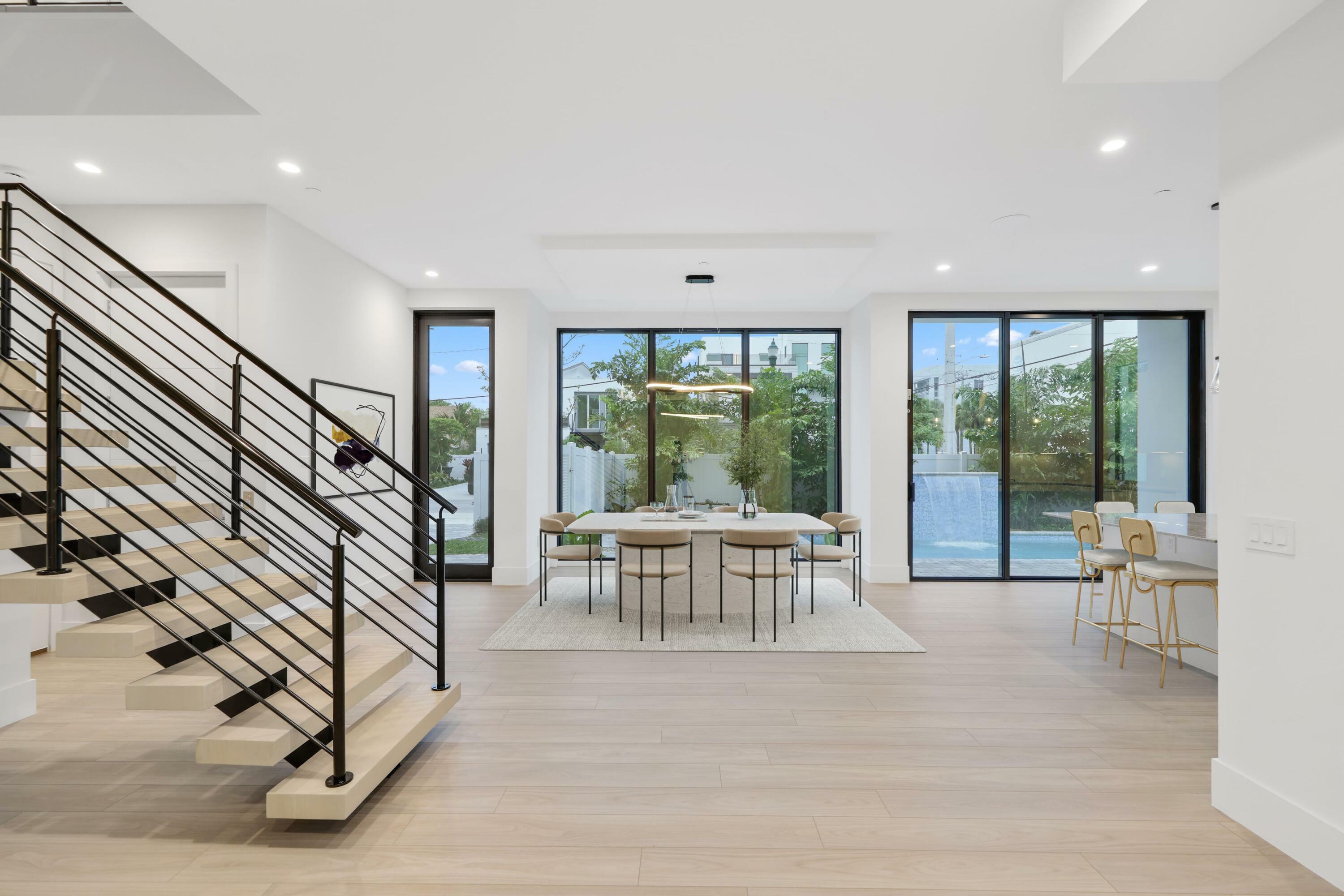 Property Photo: 201 SE 4th Avenue FL 33483