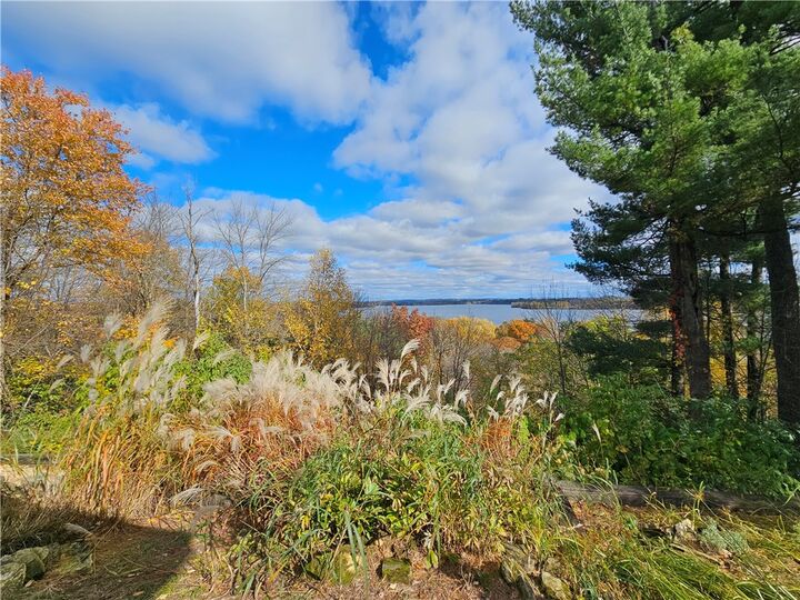 Property Photo:  519 Grandview Heights Court  WI 54751