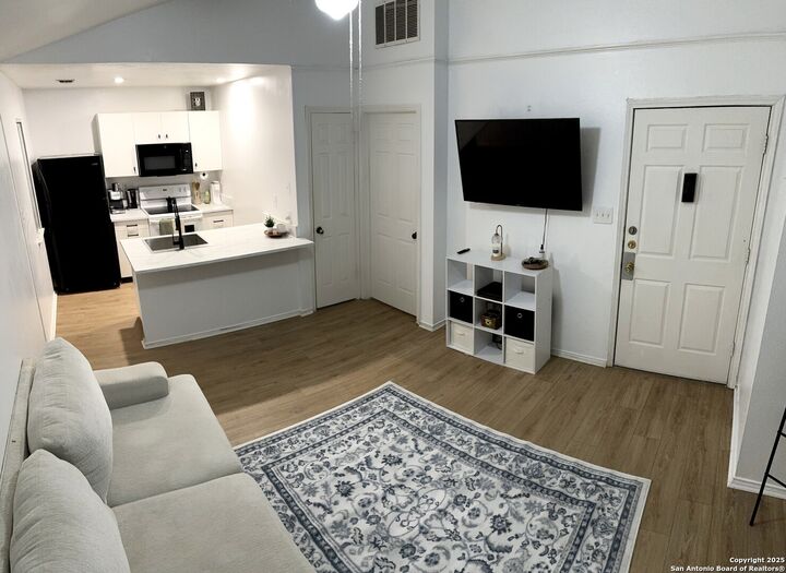 4803 Hamilton Wolfe 310  San Antonio TX 78229 photo