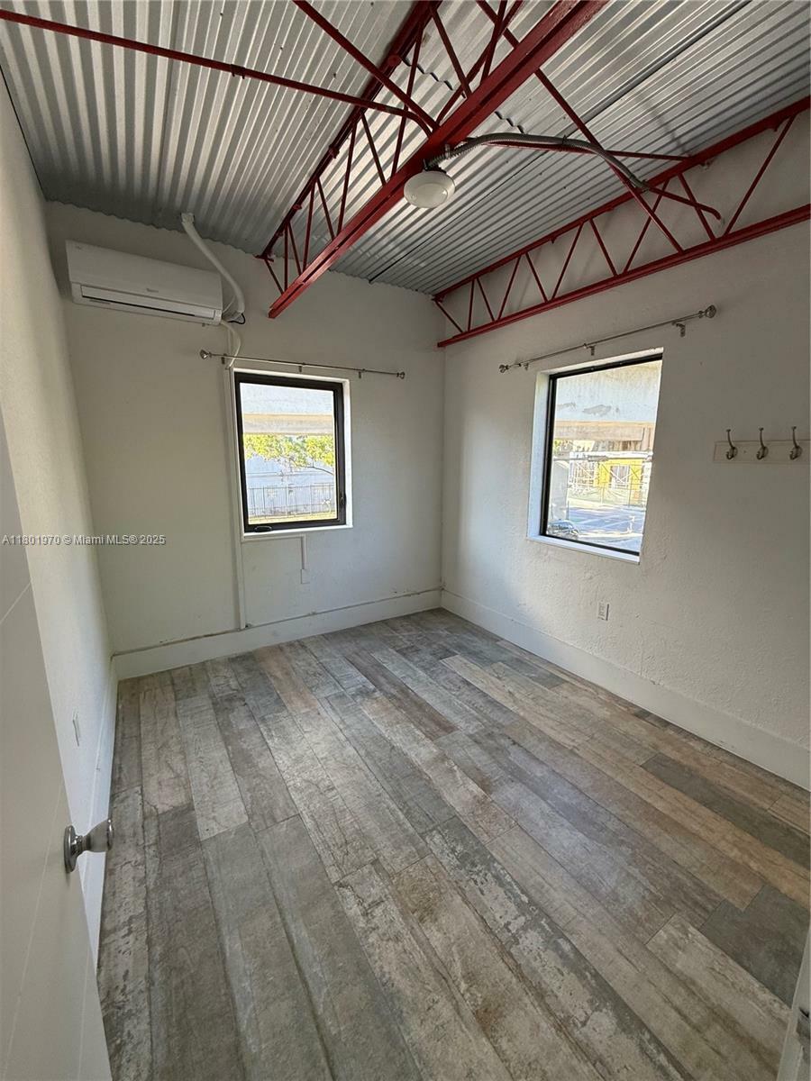 Property Photo: 214 NW 11th St B FL 33136