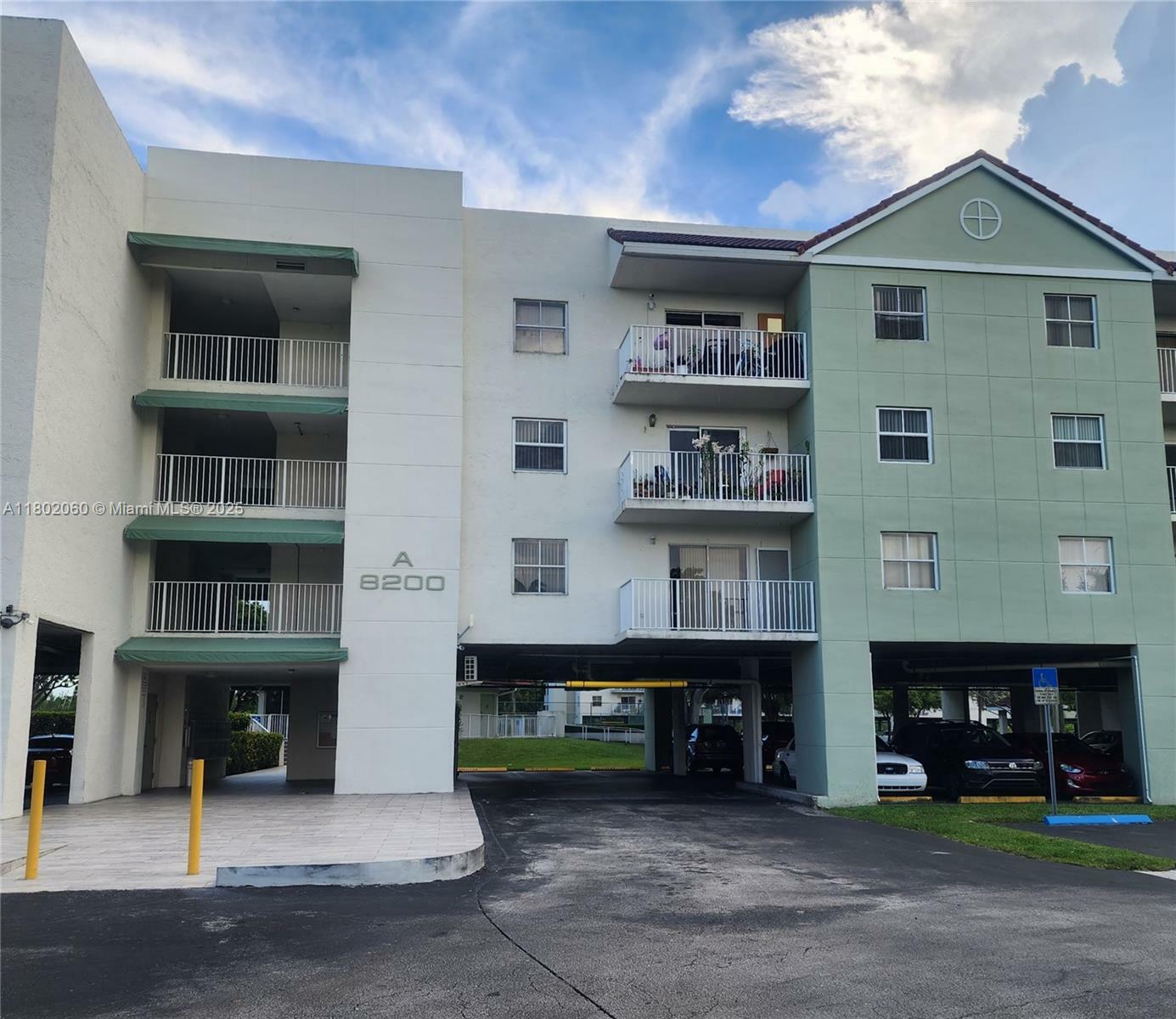 Property Photo: 8200 SW 210th St 111 FL 33189