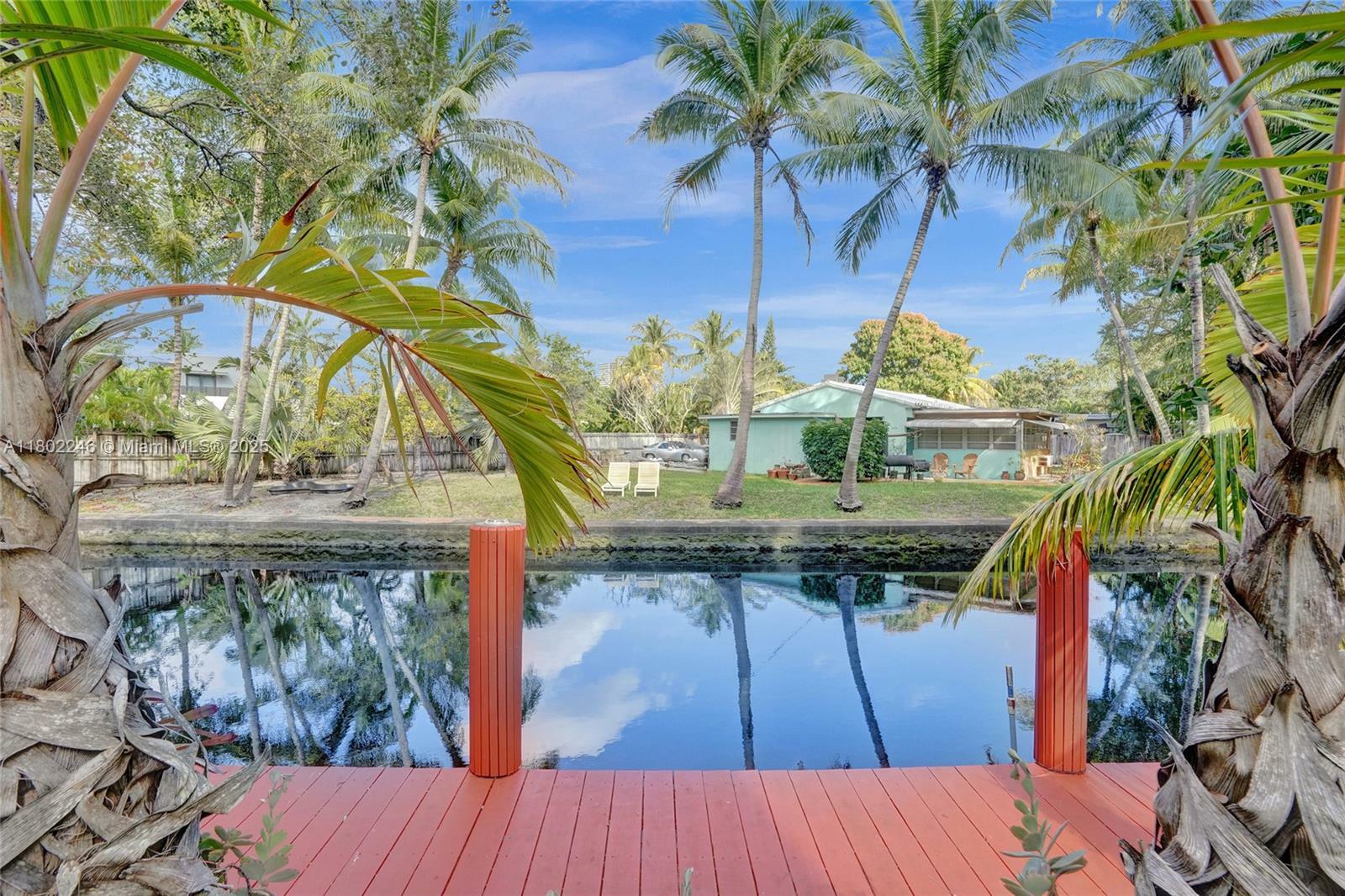 Property Photo: 816 SW 10th Str FL 33315