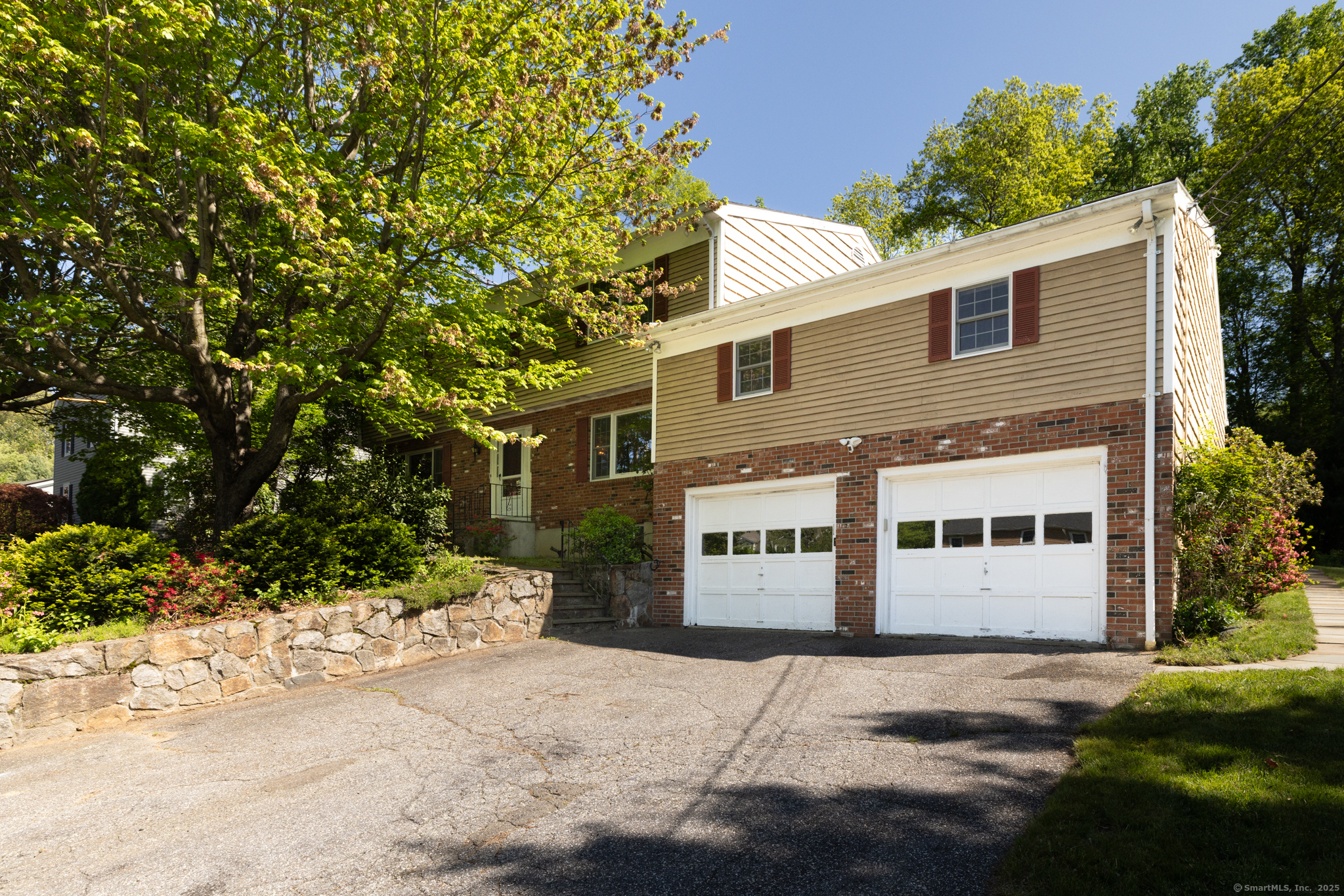 48 Lafayette Drive  Trumbull CT 06611 photo
