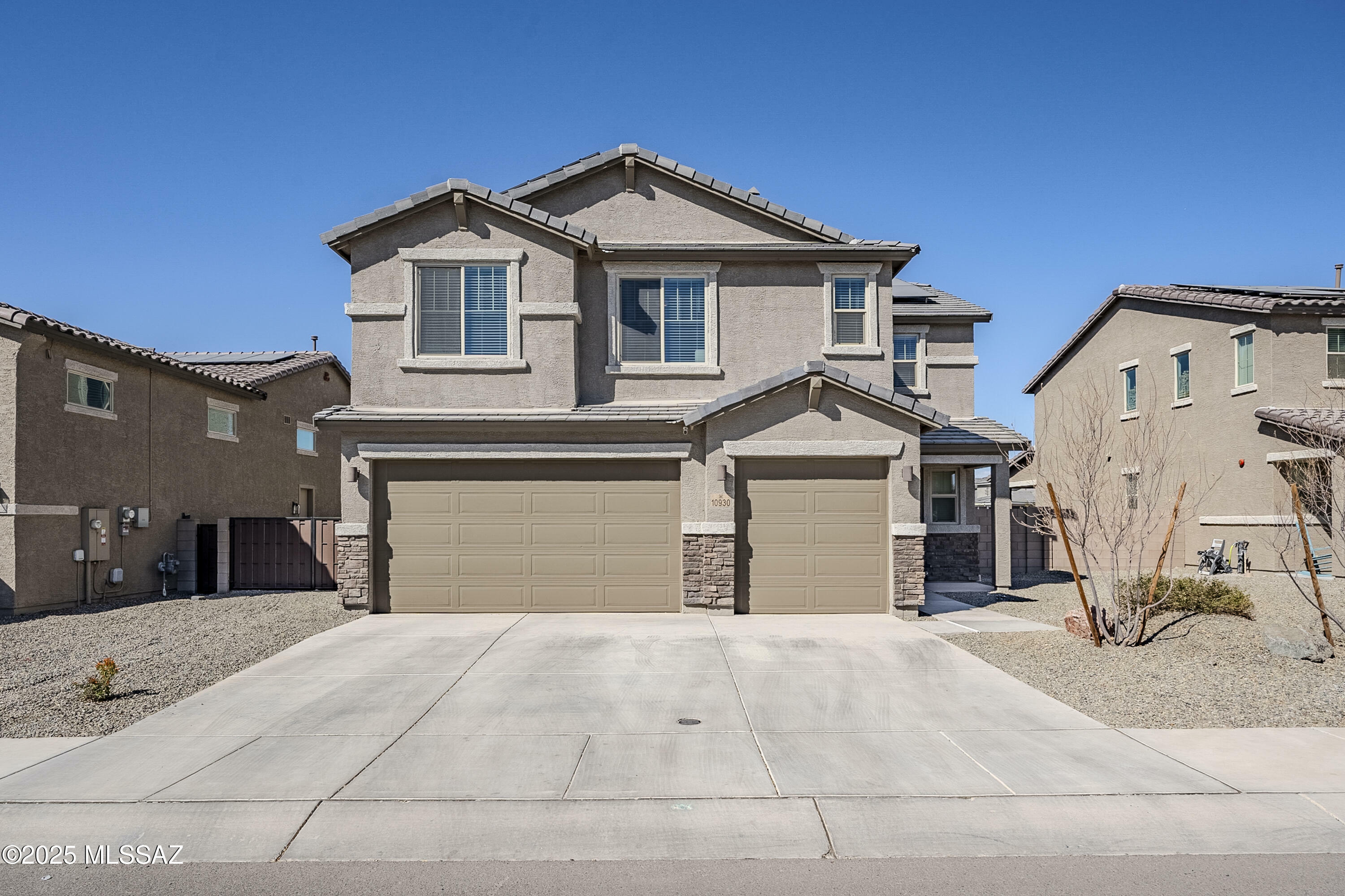 Property Photo: 10930 W Renwick Drive AZ 85653