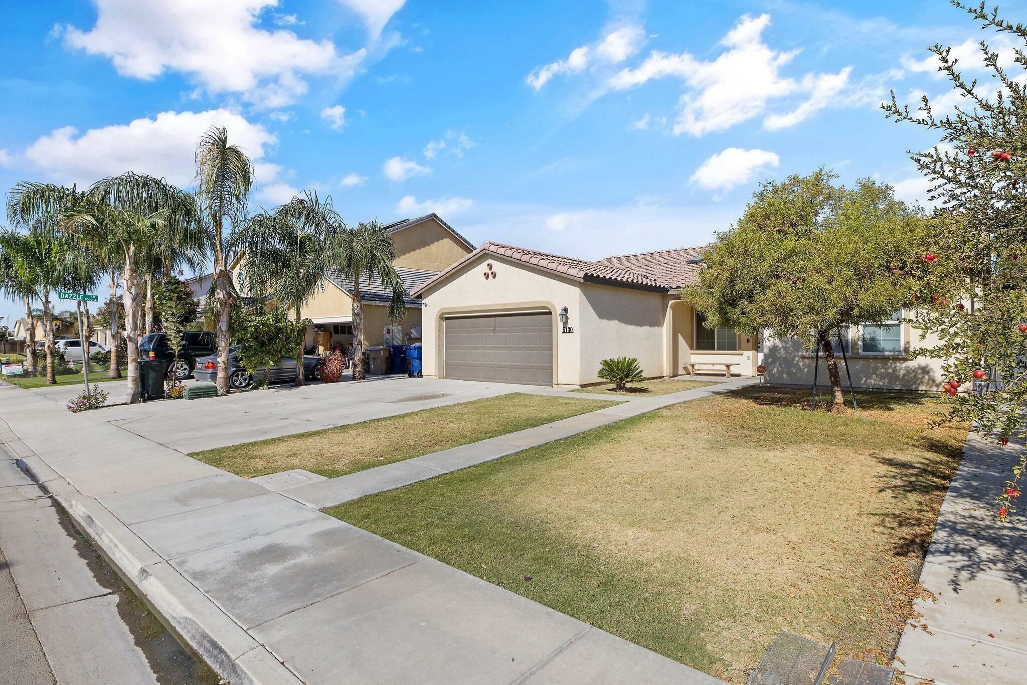 Property Photo: 5130 Blue Brook Way CA 93313