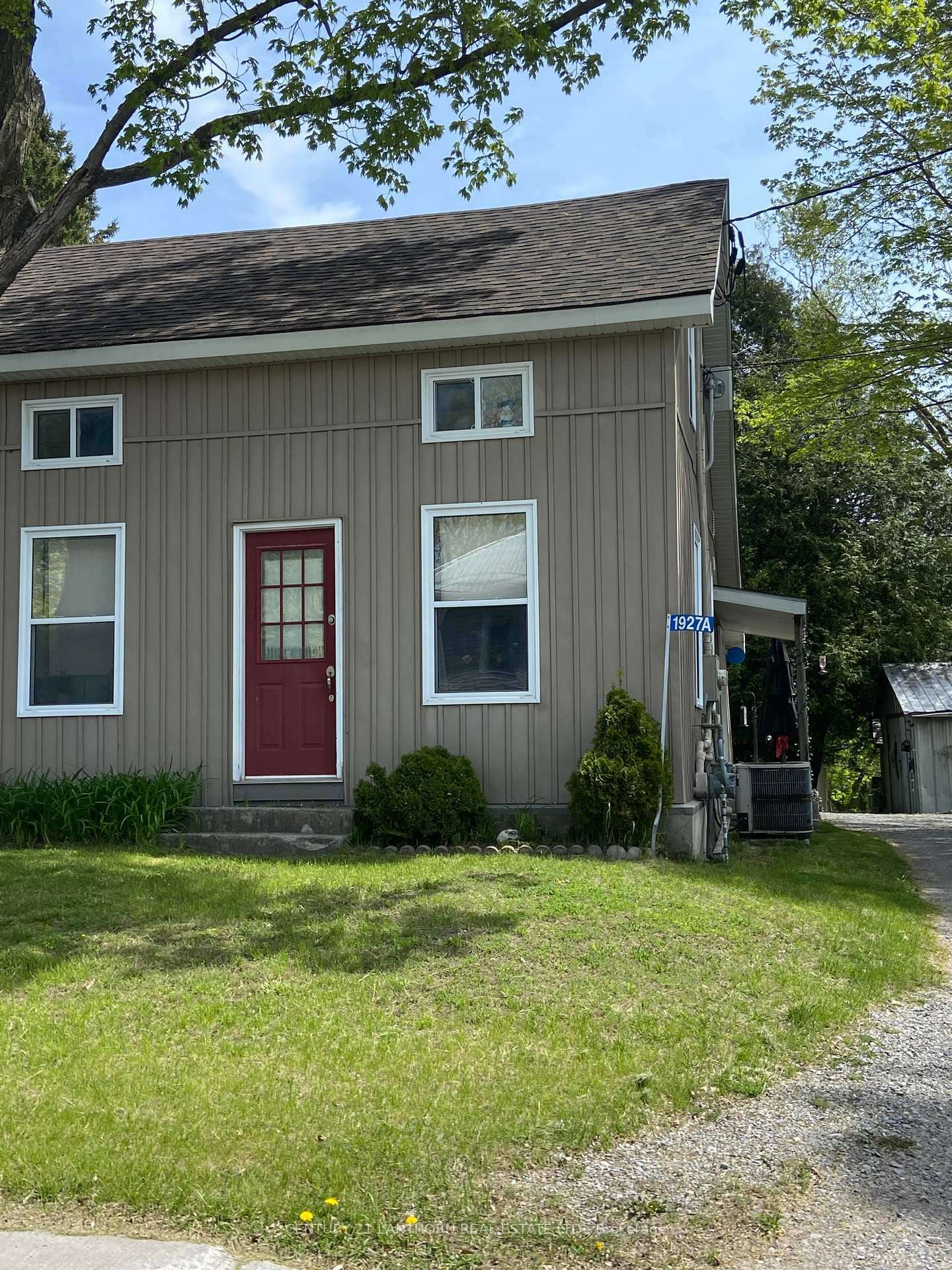 Property Photo: 1927 Stockdale Road ON K0K 2C0