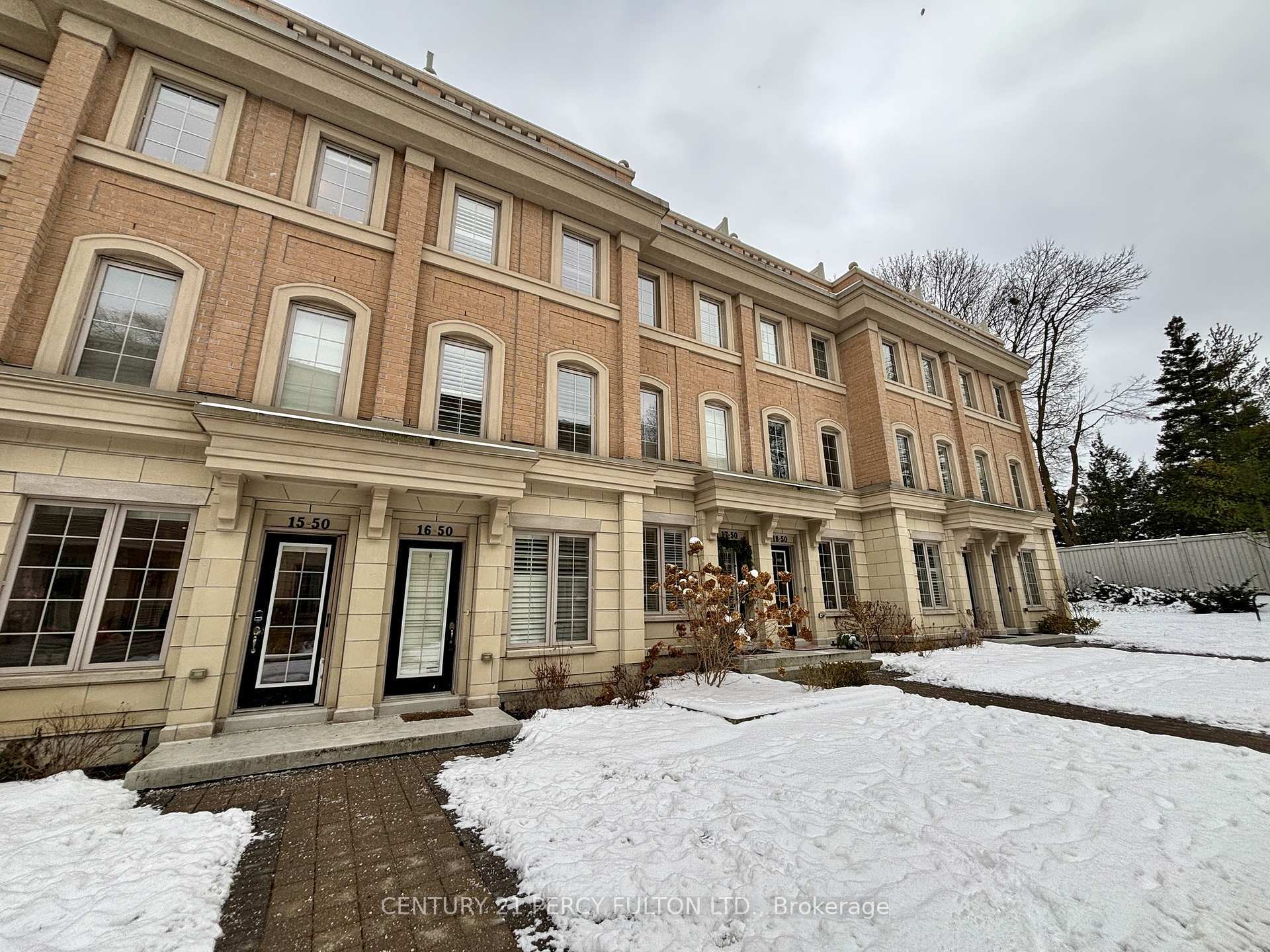 50 Hargrave Lane 16  Toronto ON M4N 0A4 photo