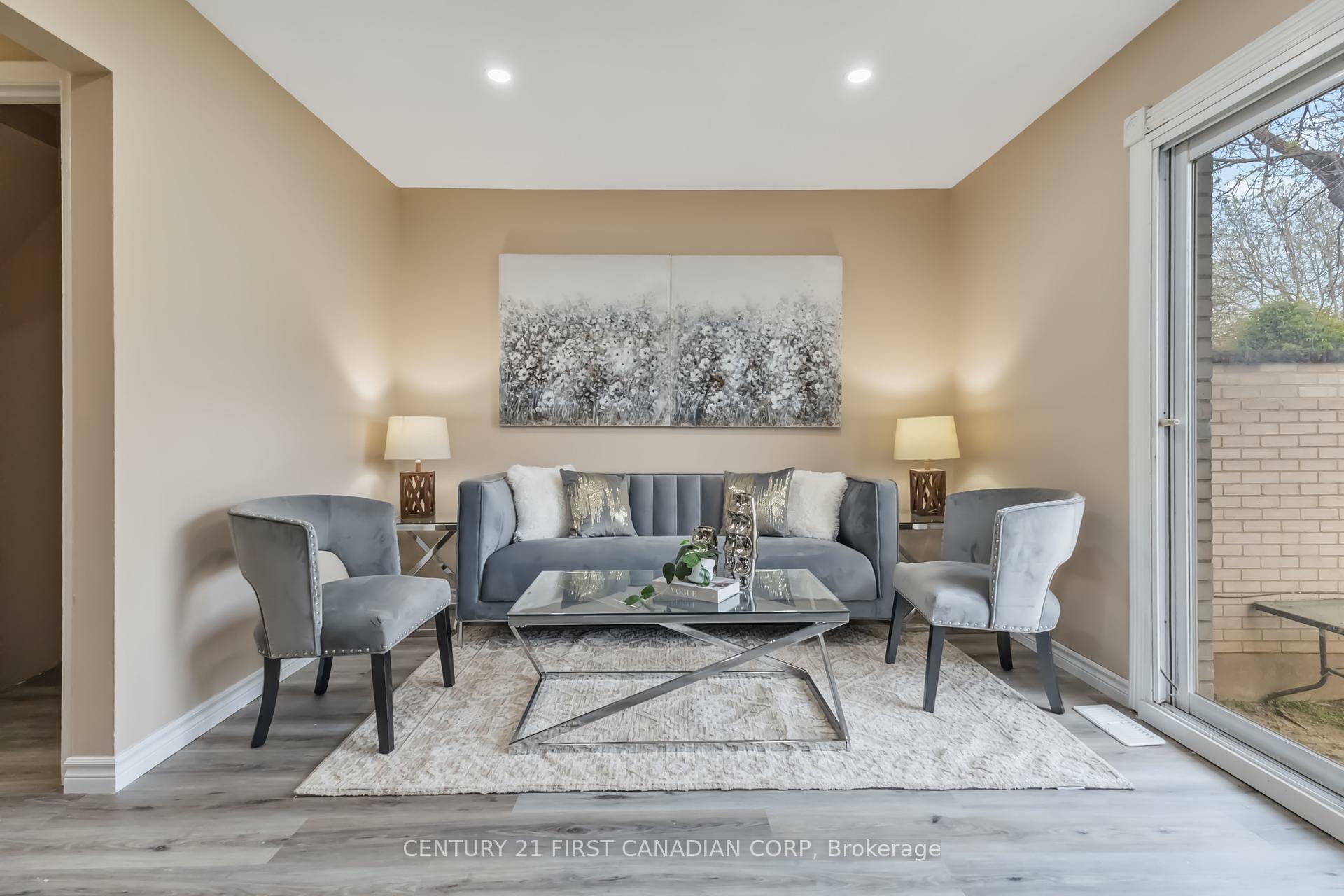 Photo de la propriété:  155 Boullee Street 2  ON N5Y 1T9 