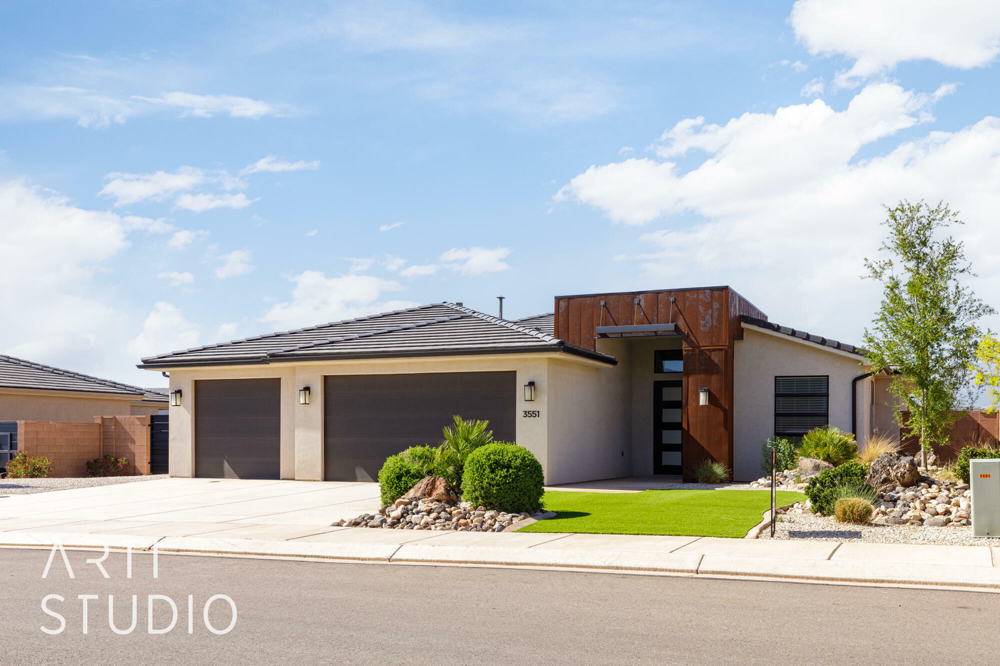 Property Photo: 3551 E 3050 St S UT 84790