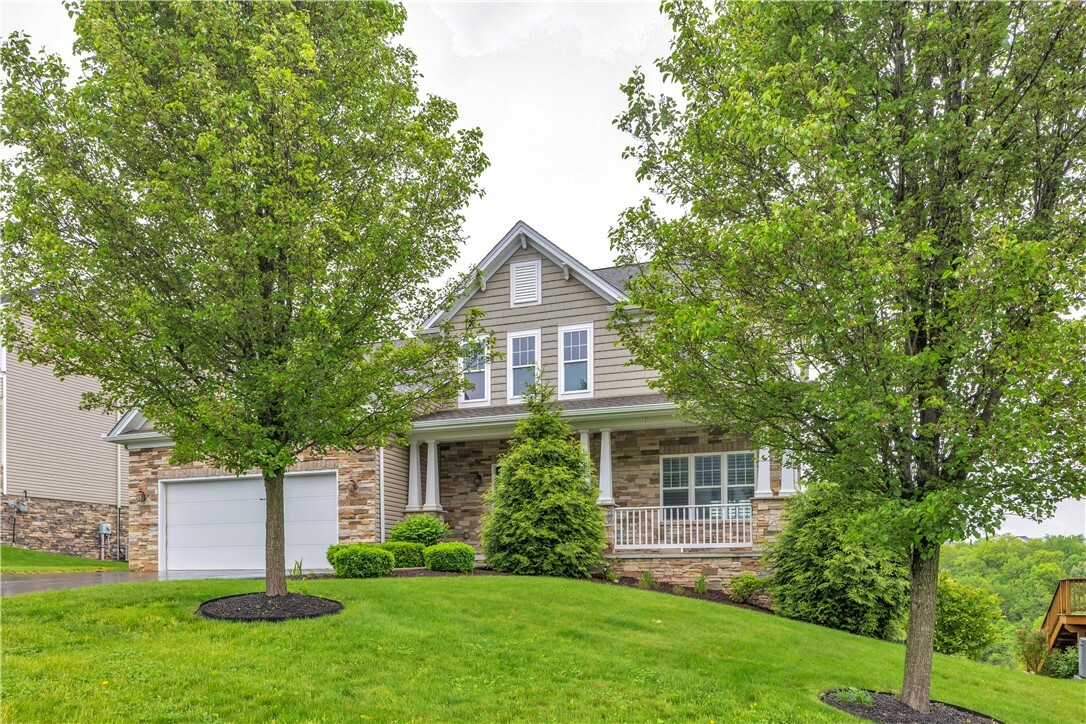 Property Photo: 119 Buckingham Dr PA 15237