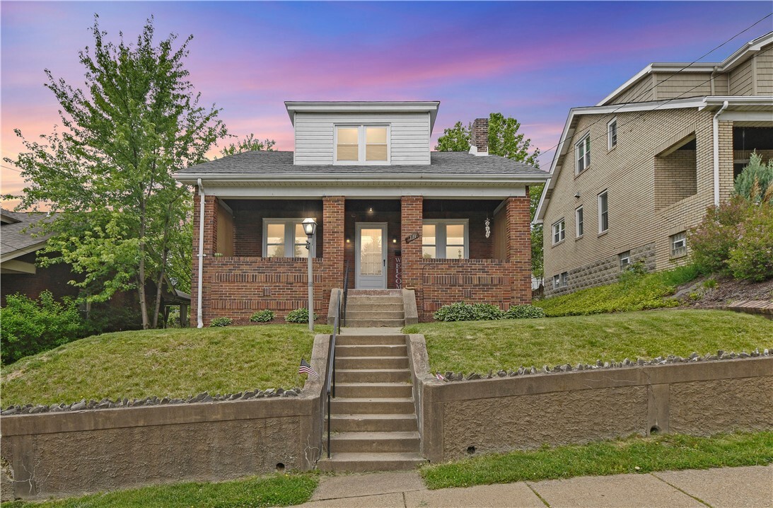 Property Photo: 18 W Manilla Avenue PA 15220