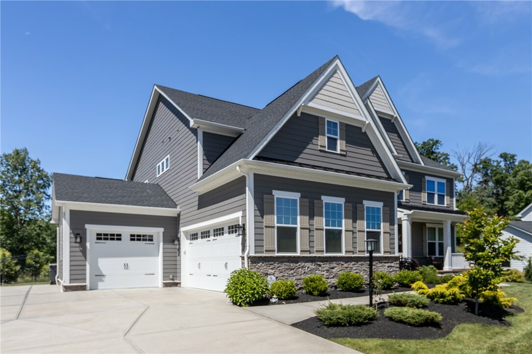 Property Photo: 521 Cambridge Ct PA 15090