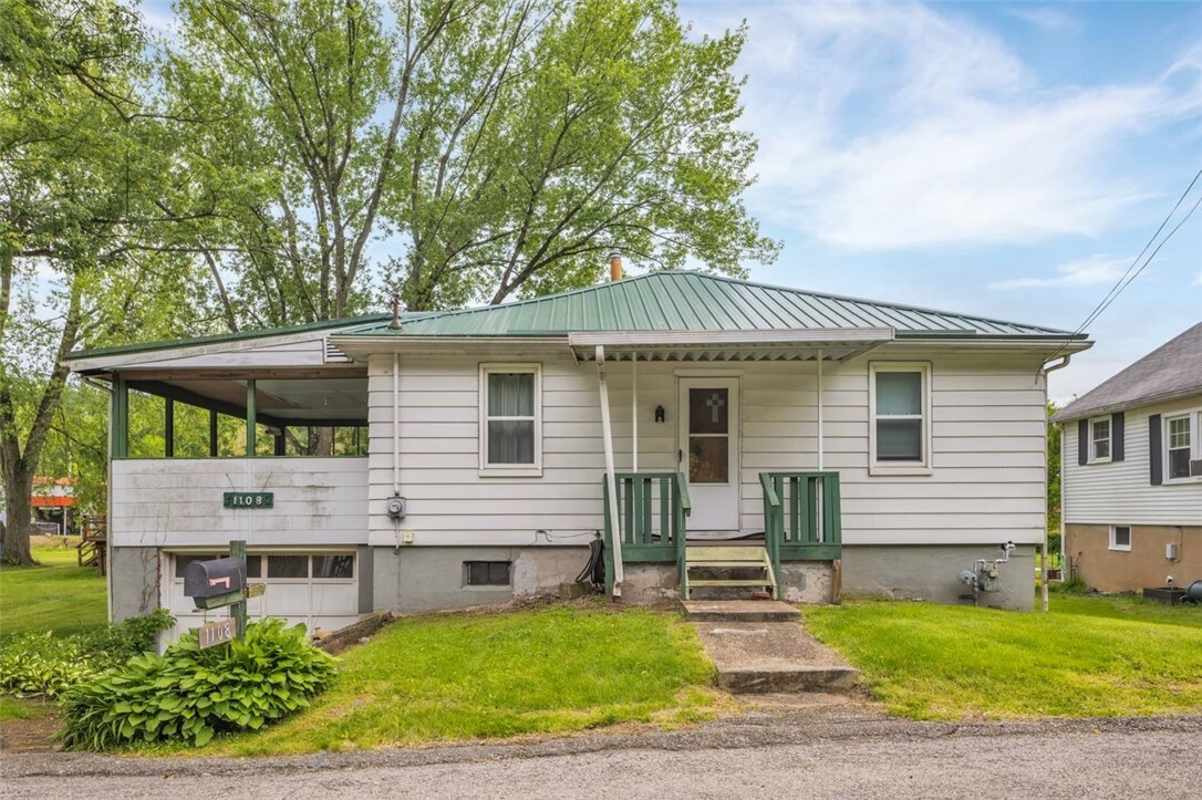 Property Photo: 1108 Wills Avenue PA 15068