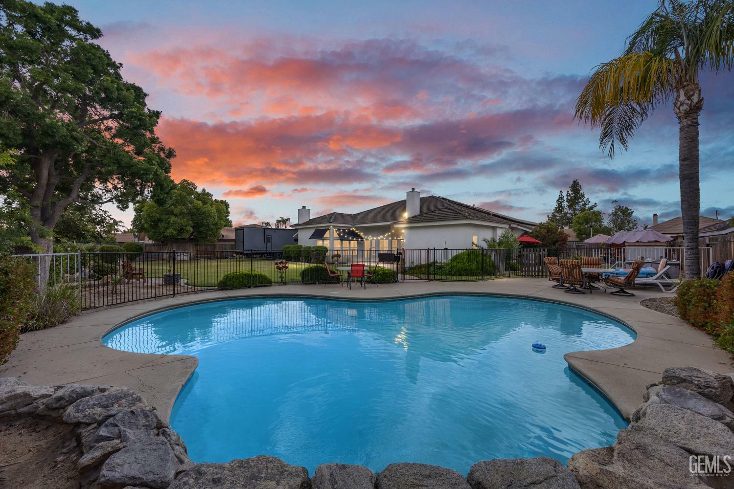 Property Photo: 13600 Table Rock Avenue CA 93314