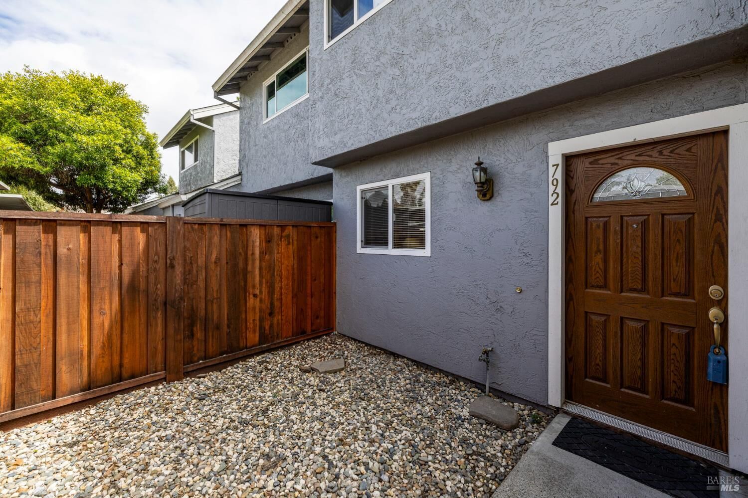 Property Photo:  