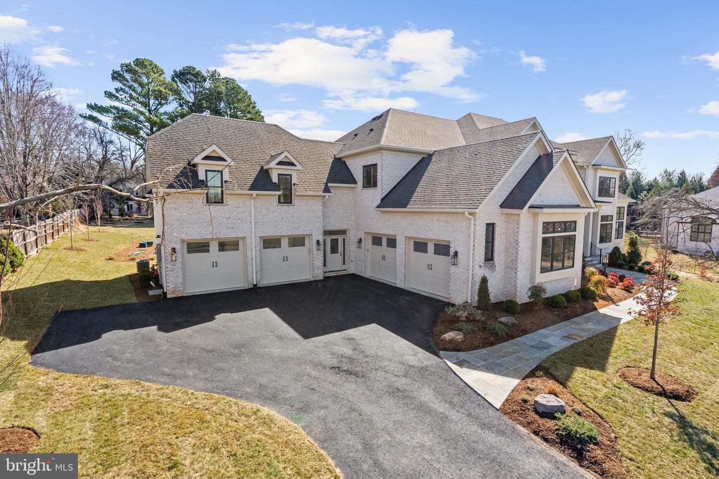 Property Photo: 1337 Beulah Road VA 22182