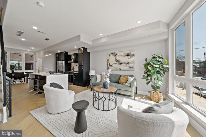 Property Photo: 1812 E Moyamensing Avenue B PA 19148