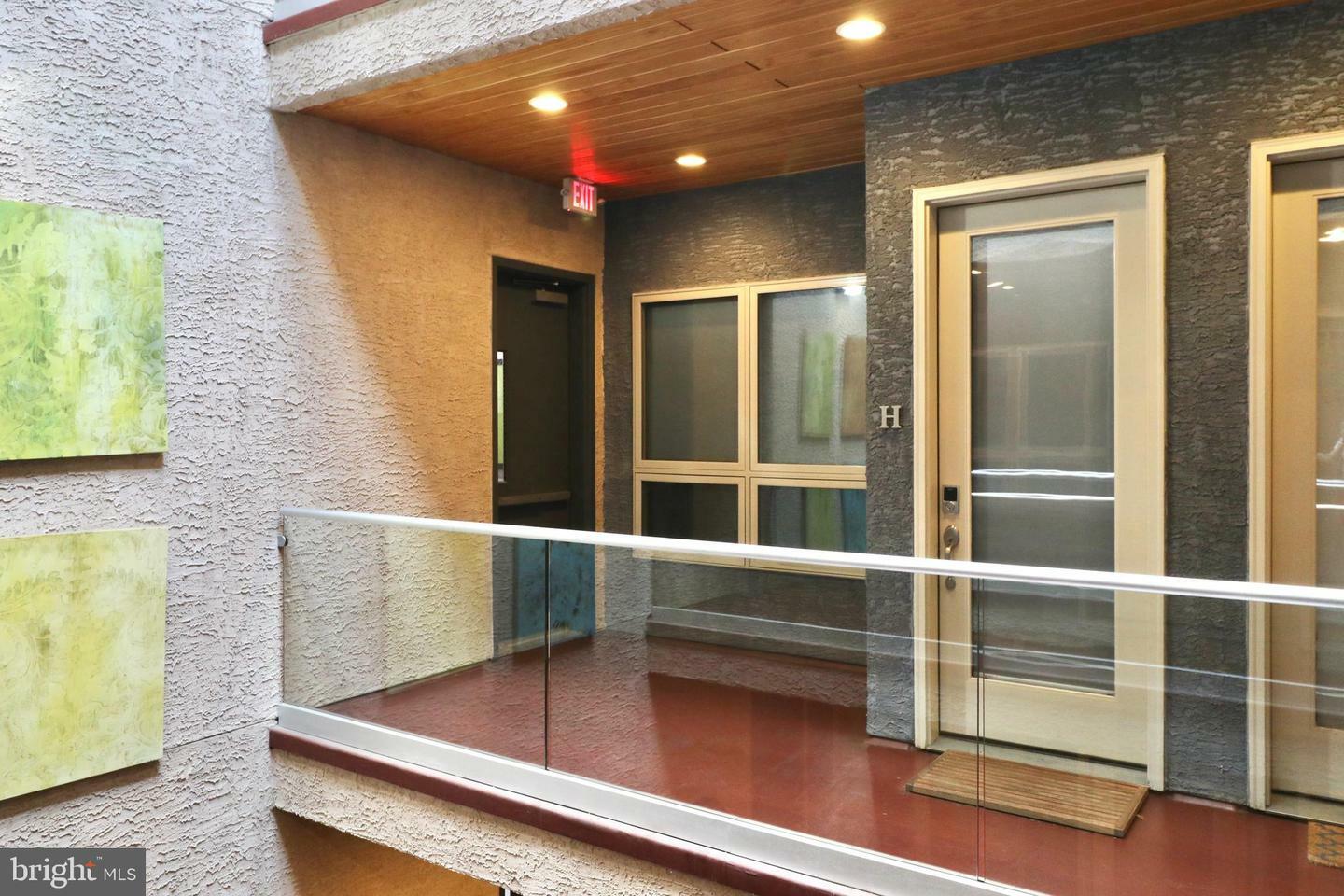 Property Photo: 1233 Bainbridge Street 35 H PA 19147