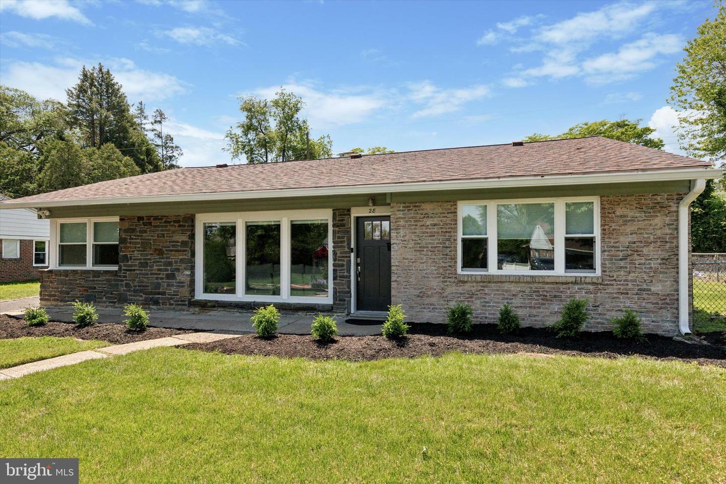 Property Photo: 28 Edgemoor Road PA 19012