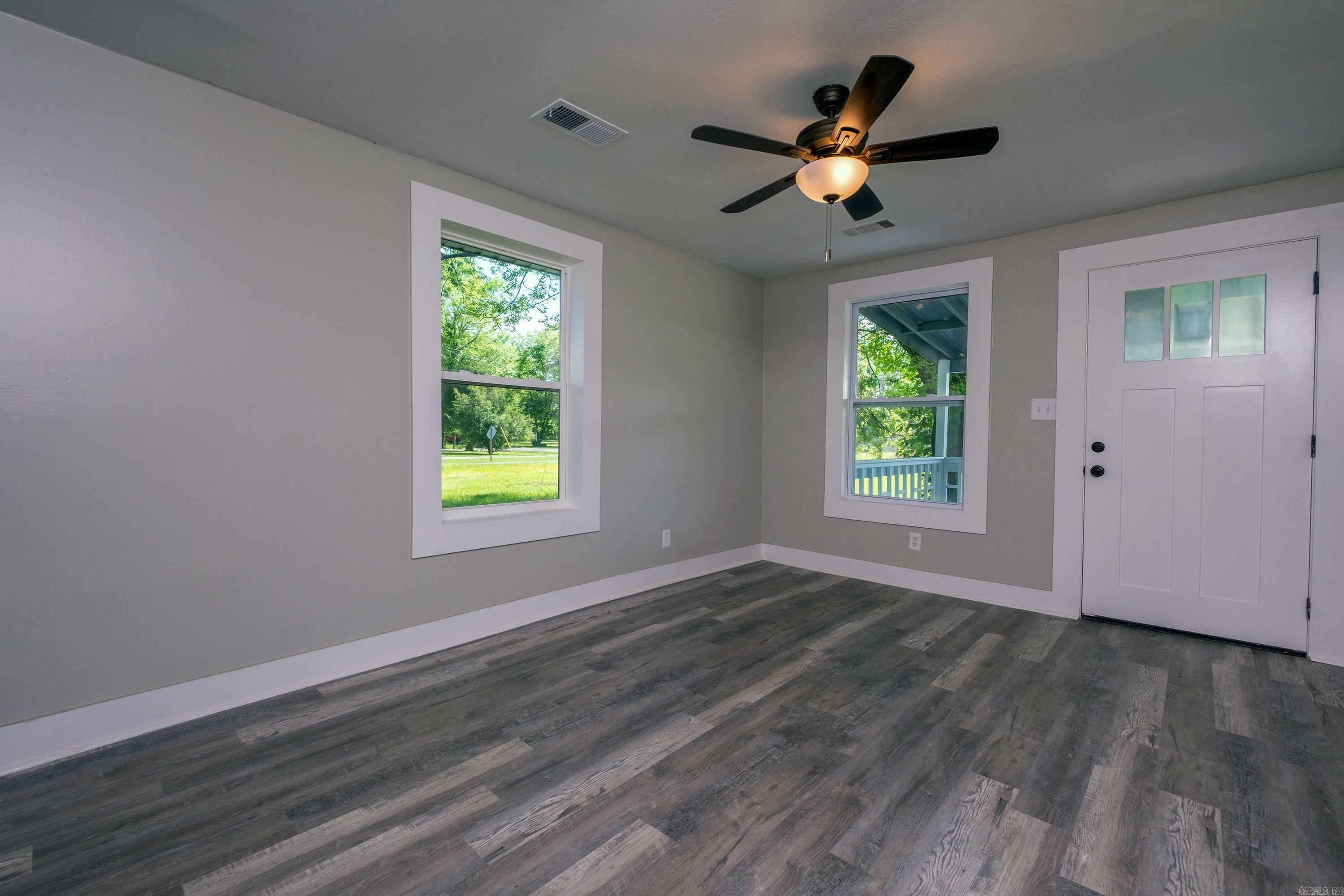 Property Photo: 1413 Eureka Garden Road AR 72117