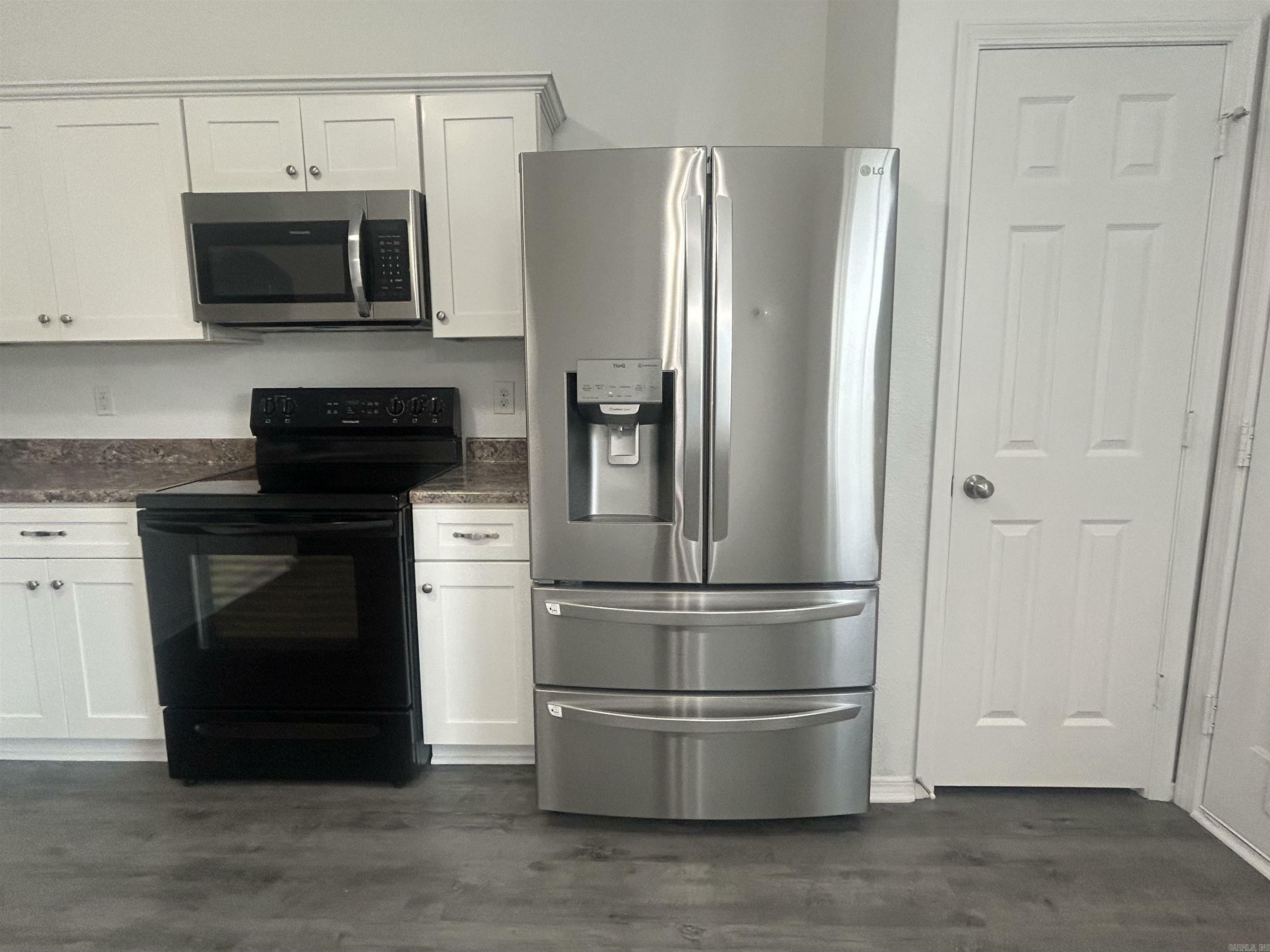 Property Photo: 4016 Buckthorn Lane AR 72002
