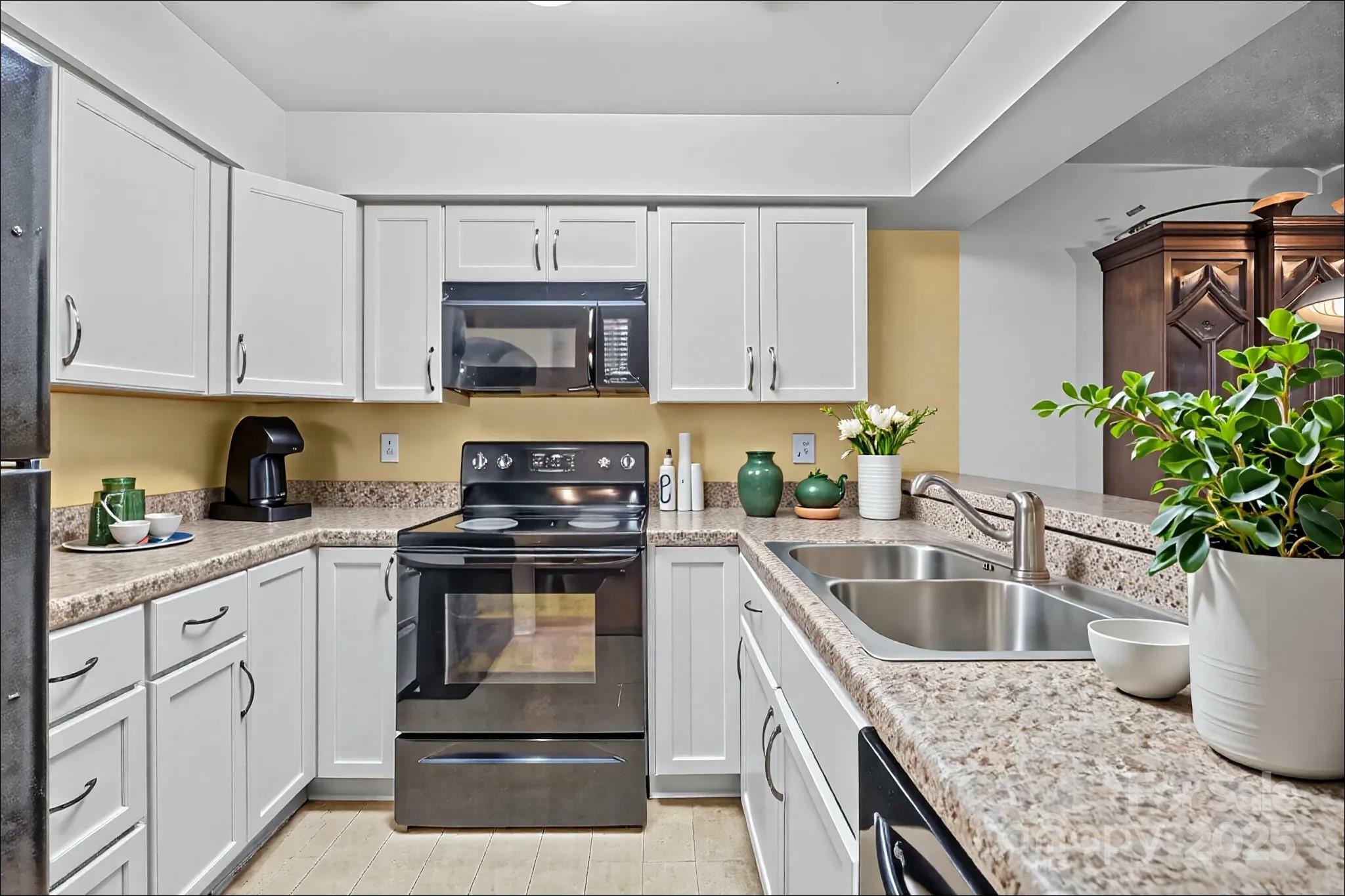 Property Photo: 1832 J Julian Lane D NC 28208