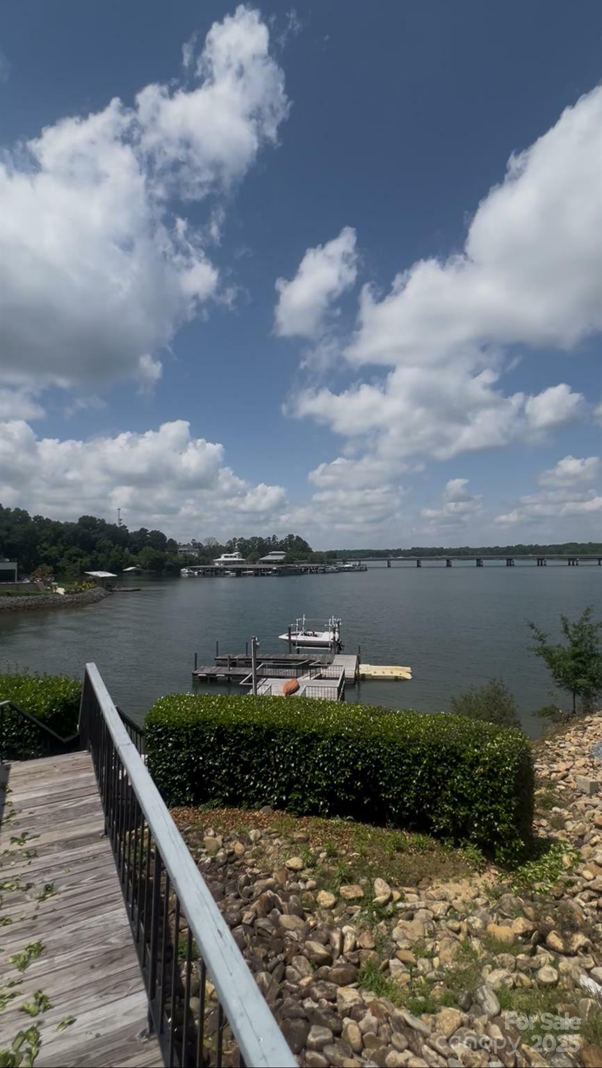 Property Photo: 16108 Woolwine Road NC 28278