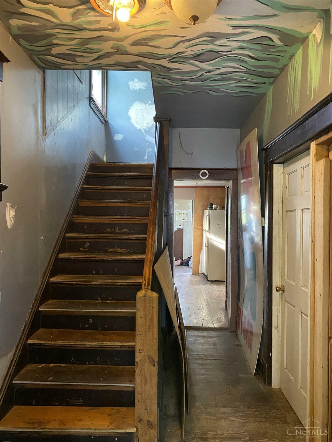 1654 Baltimore Avenue  Cincinnati OH 45225 photo