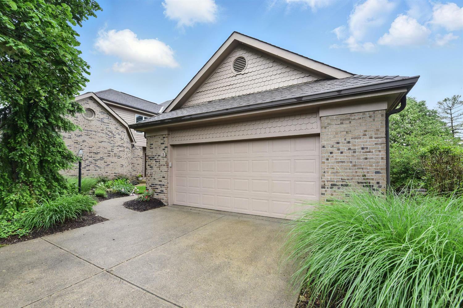 Property Photo:  5 Waterview Court  OH 45013 