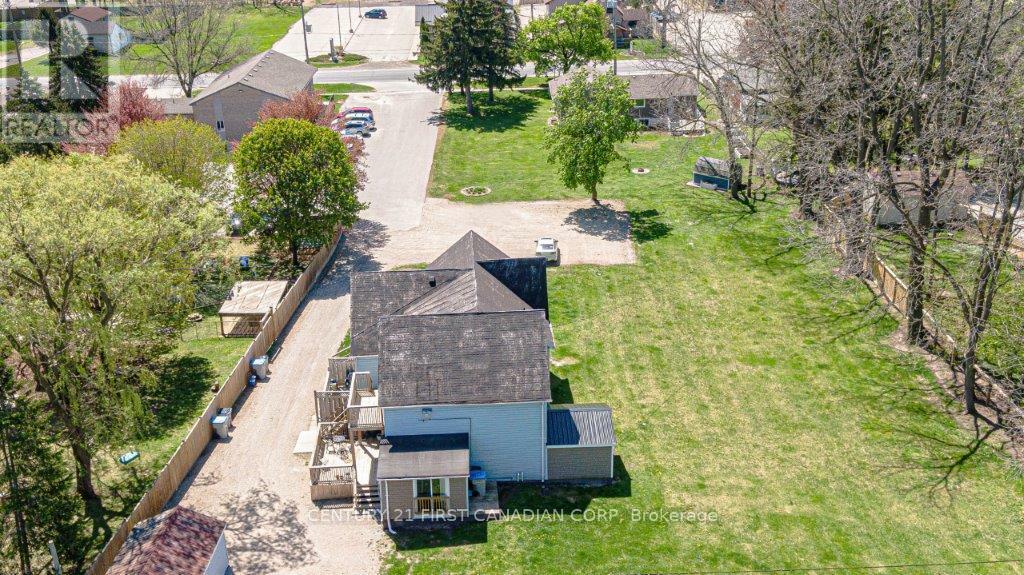 Property Photo: 431 Albert Street ON N7G 1W8