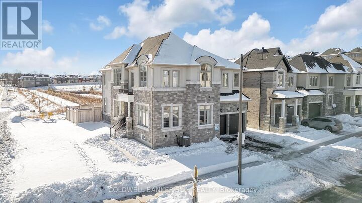Photo de la propriété:  2 Ann McKee Street  ON L7A 4M8 