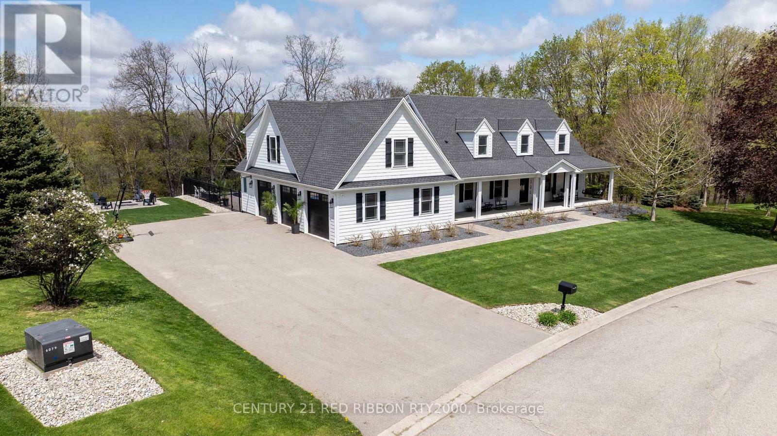 2300 Lime Kiln Drive  London South (South B) ON N6K 4P6 photo