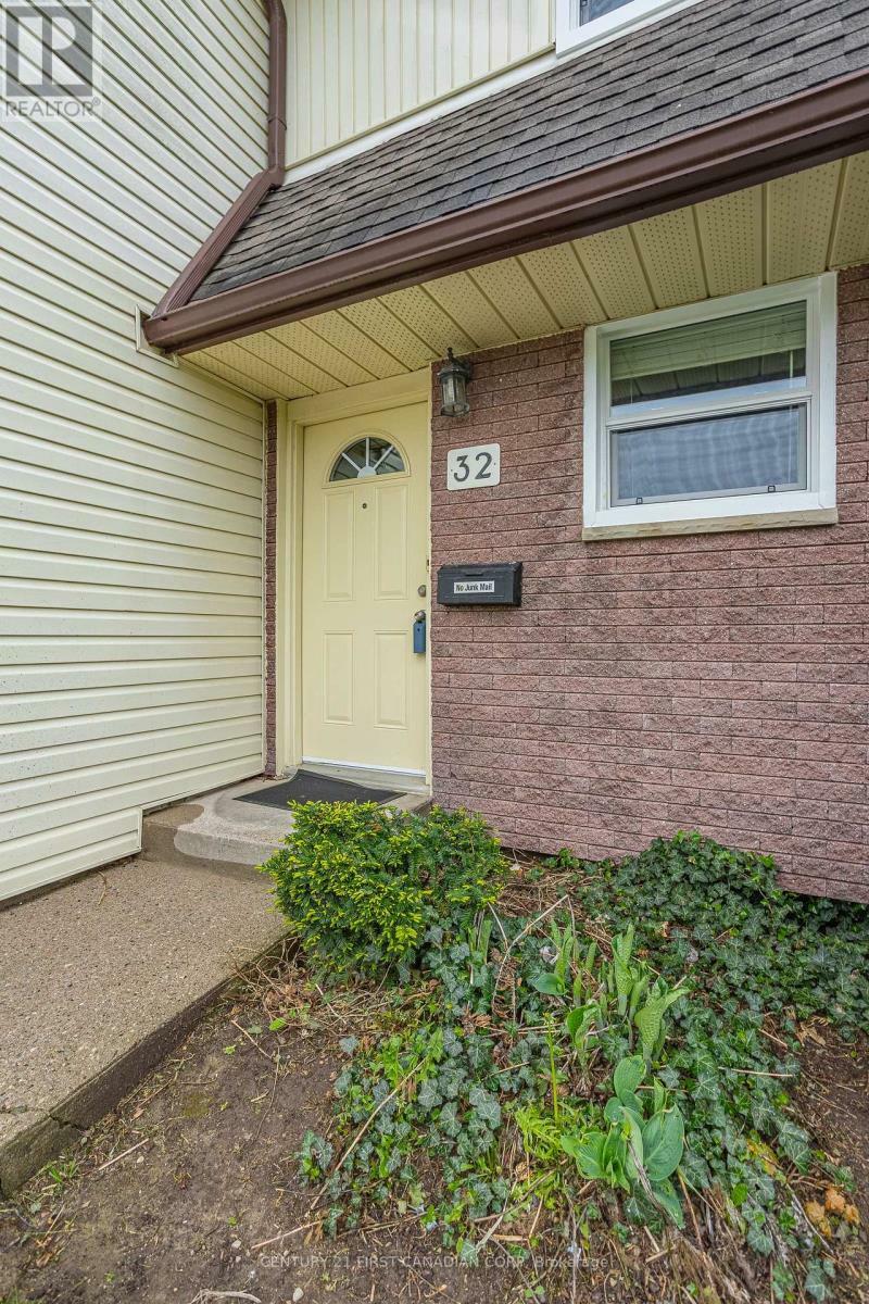 Photo de la propriété: 1919 Trafalgar Street 32 ON N5V 1A1