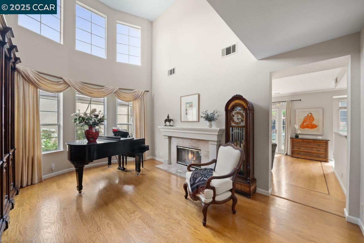 Property Photo: 240 Glasgow Circle CA 94526