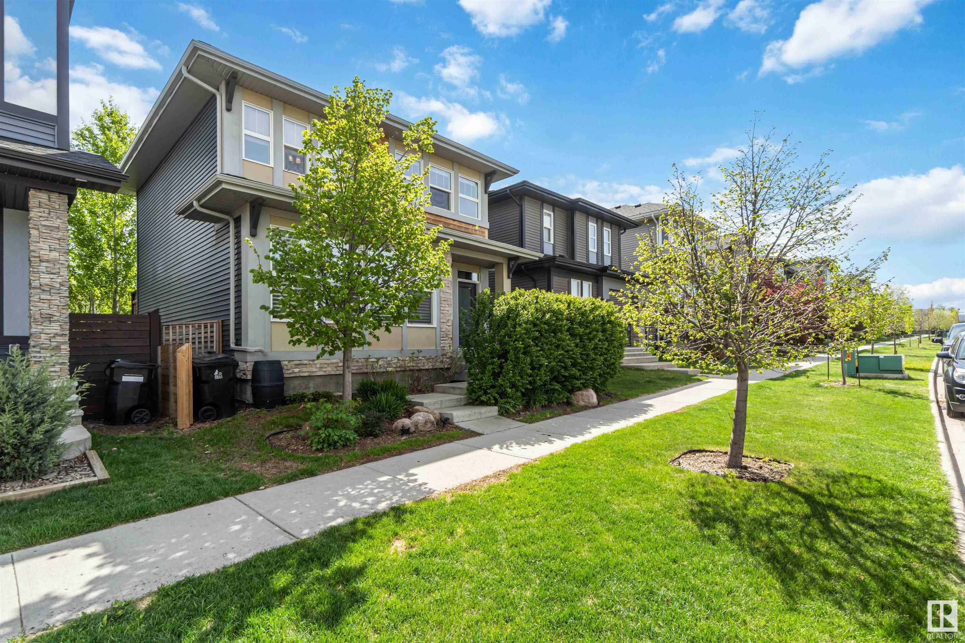 Property Photo: 26 Kenton Way AB T7X 0P7