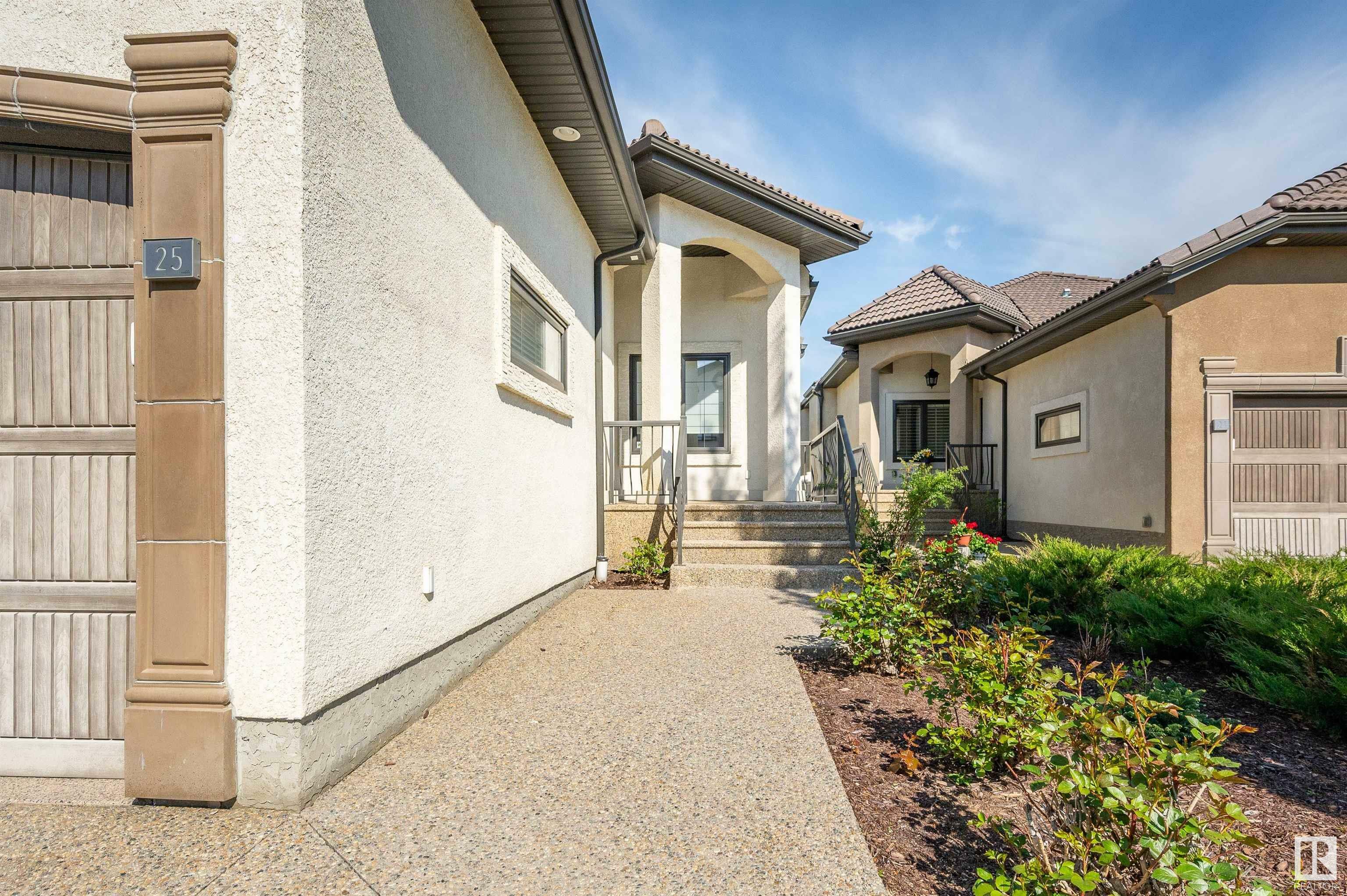 Property Photo: 1030 Connelly Way SW 25 AB T6W 2G2