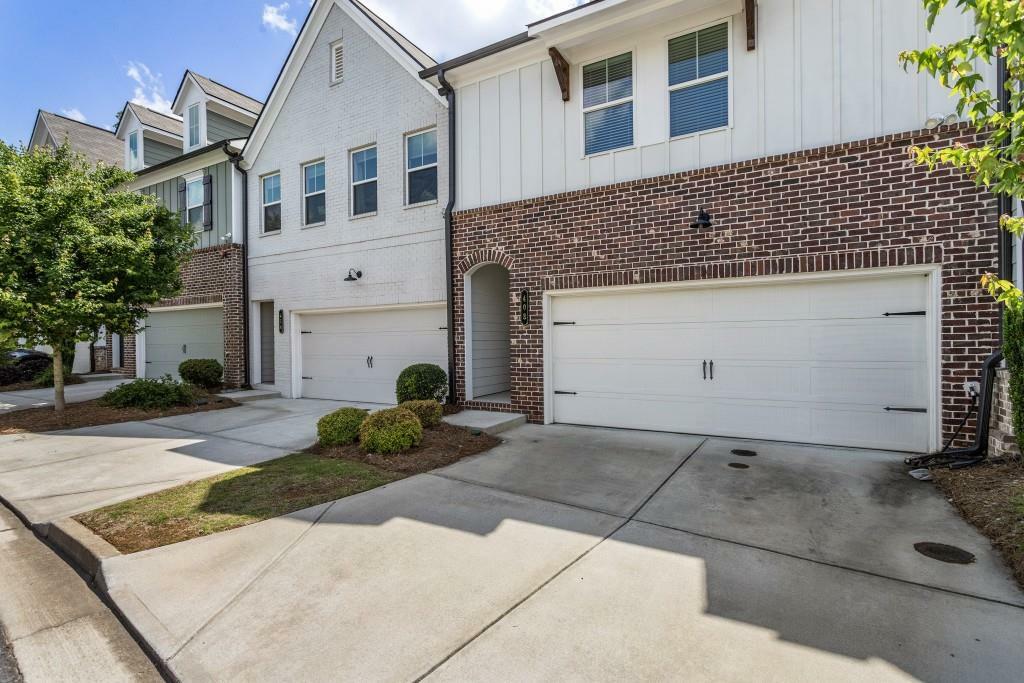 Property Photo: 408 Niles Court GA 30060