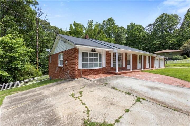 Property Photo:  684 Hog Liver Road  GA 30117 