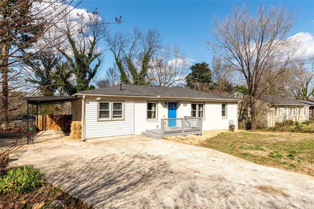 Property Photo: 3224 Canary Court GA 30032