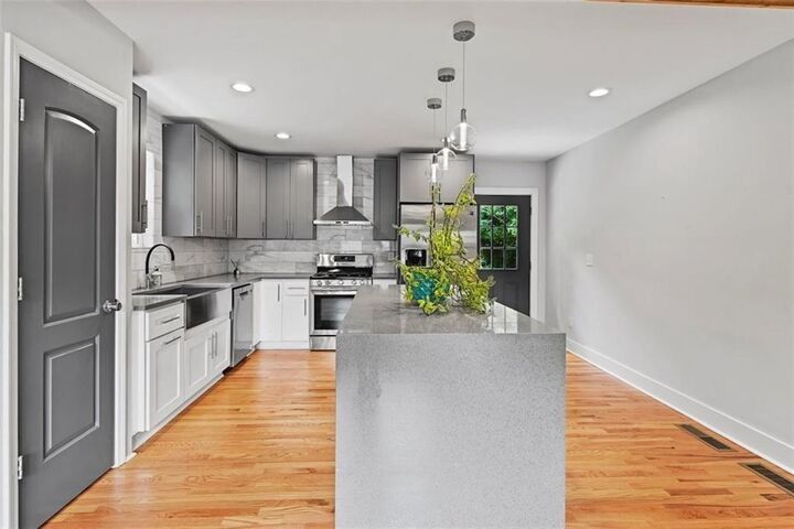 Property Photo:  670 Parker Avenue  GA 30032 