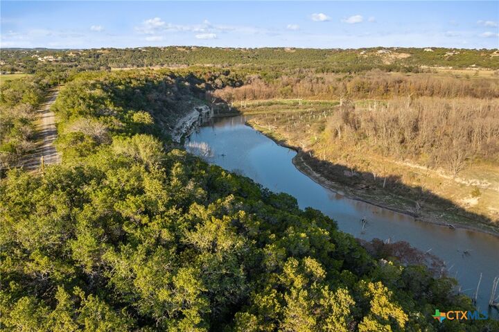 Property Photo: 4200 Demi John Bend TX 78133