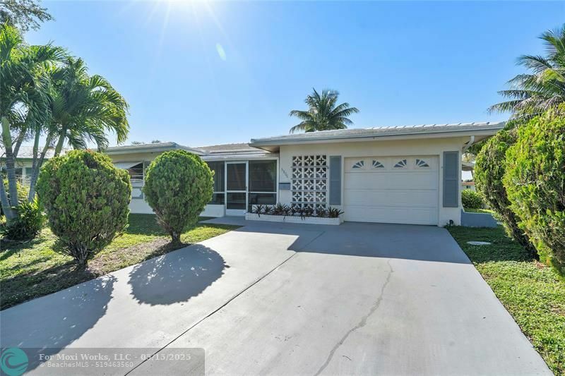 Property Photo: 6806 NW 59th St FL 33321