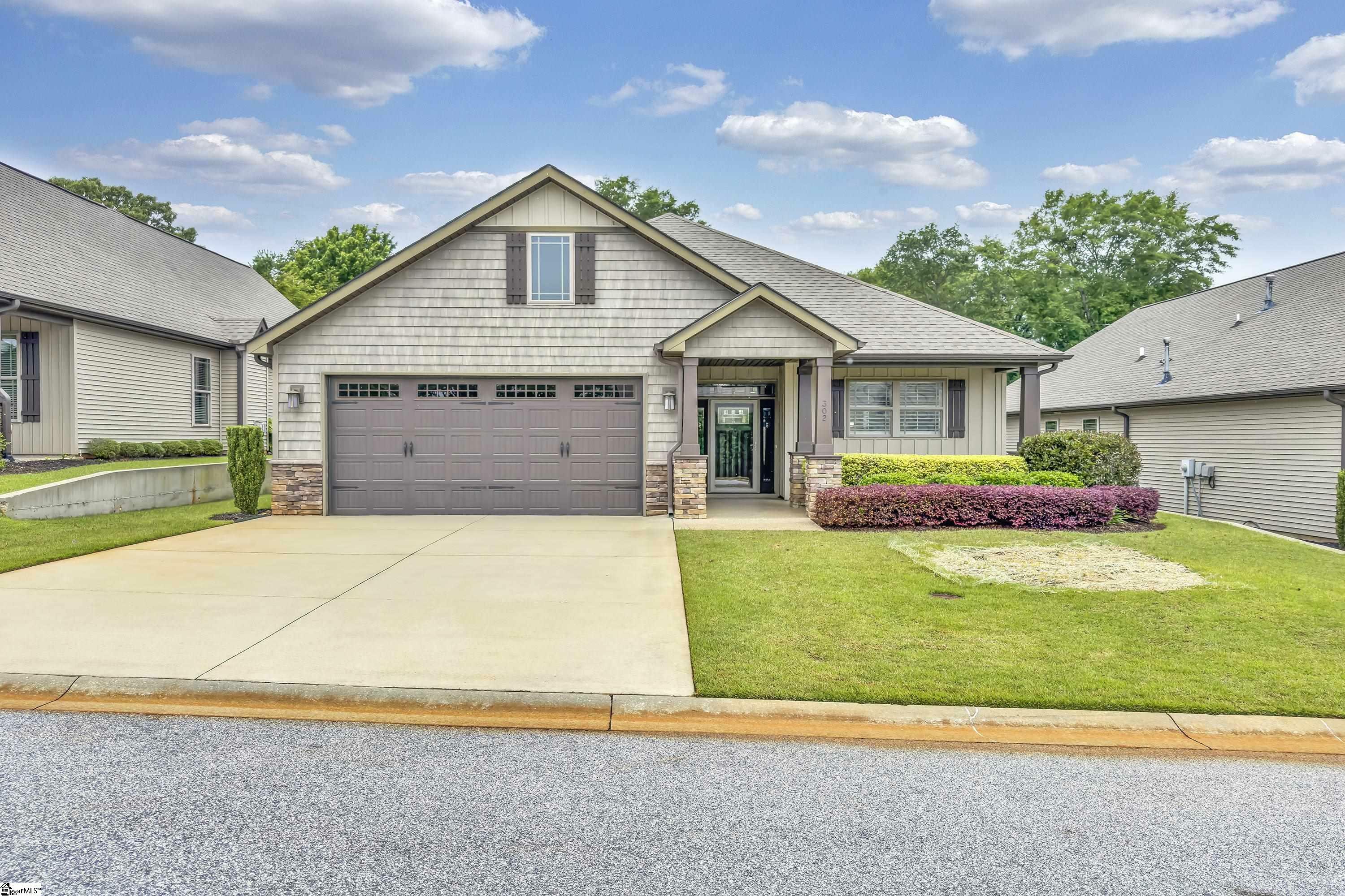 Property Photo: 302 Owasso Drive SC 29615