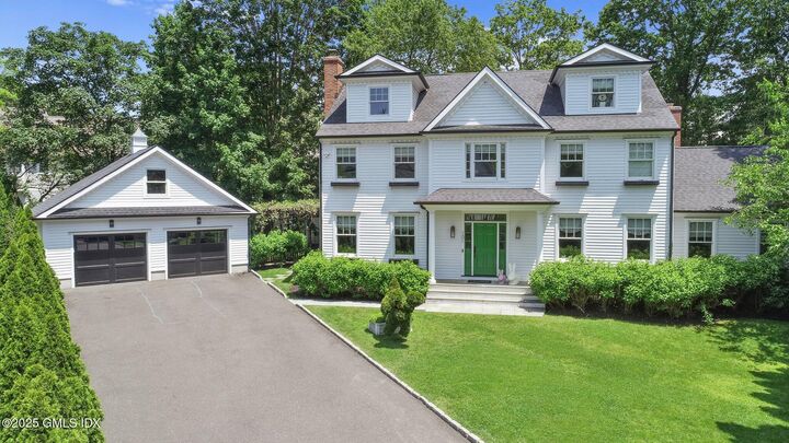 Property Photo:  101 Lockwood Road  CT 06878 