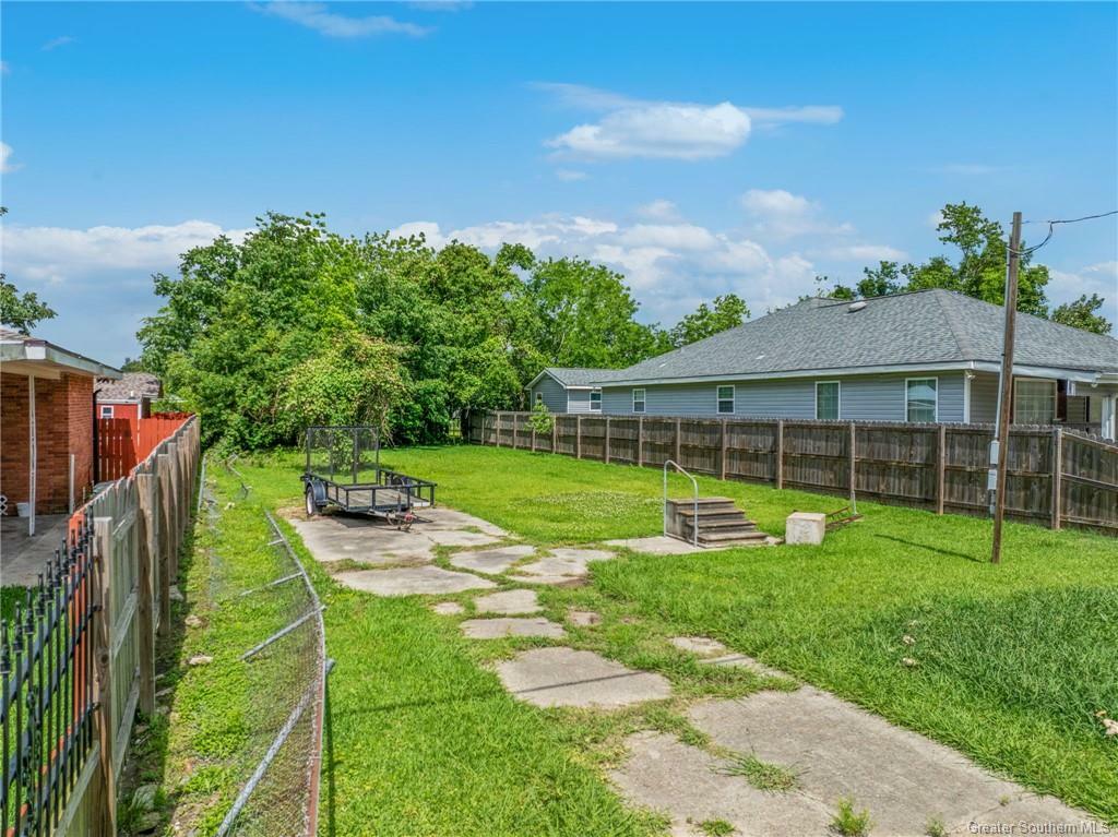 Property Photo: 308 S Grace Street LA 70615