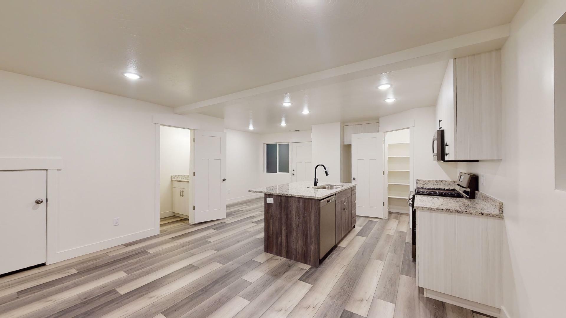 Property Photo: 920 S 25 E #18E UT 84720