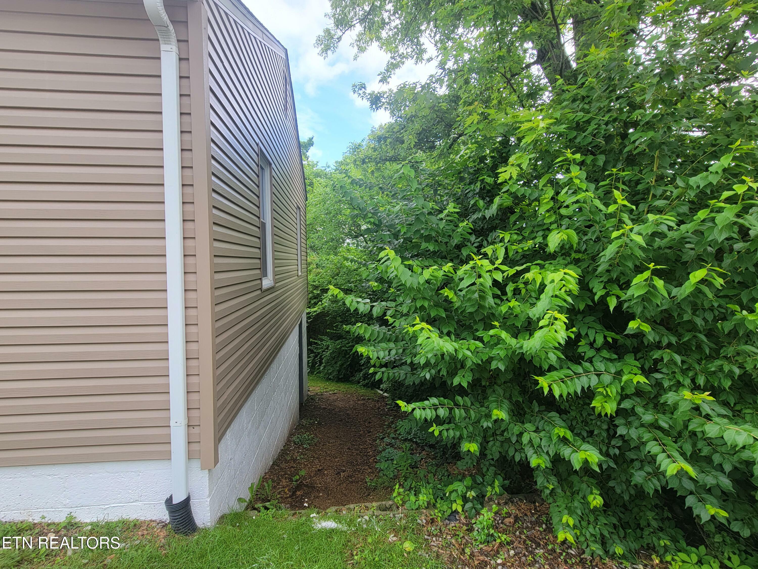 Property Photo: 405 Landau Drive TN 37801