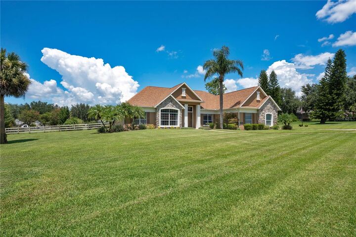 Property Photo:  7629 Lake Angelina Drive  FL 32757 