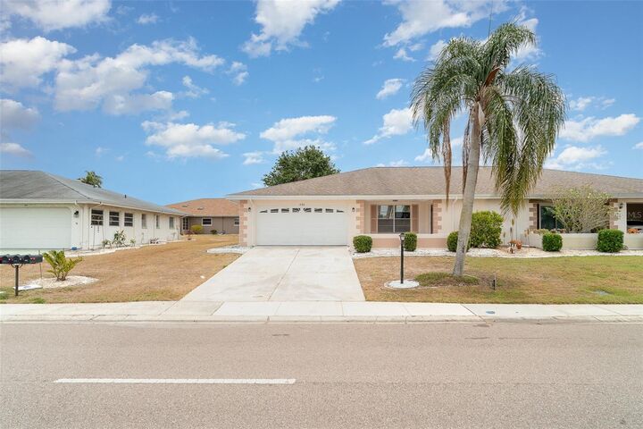 406 S Pebble Beach Boulevard  Sun City Center FL 33573 photo