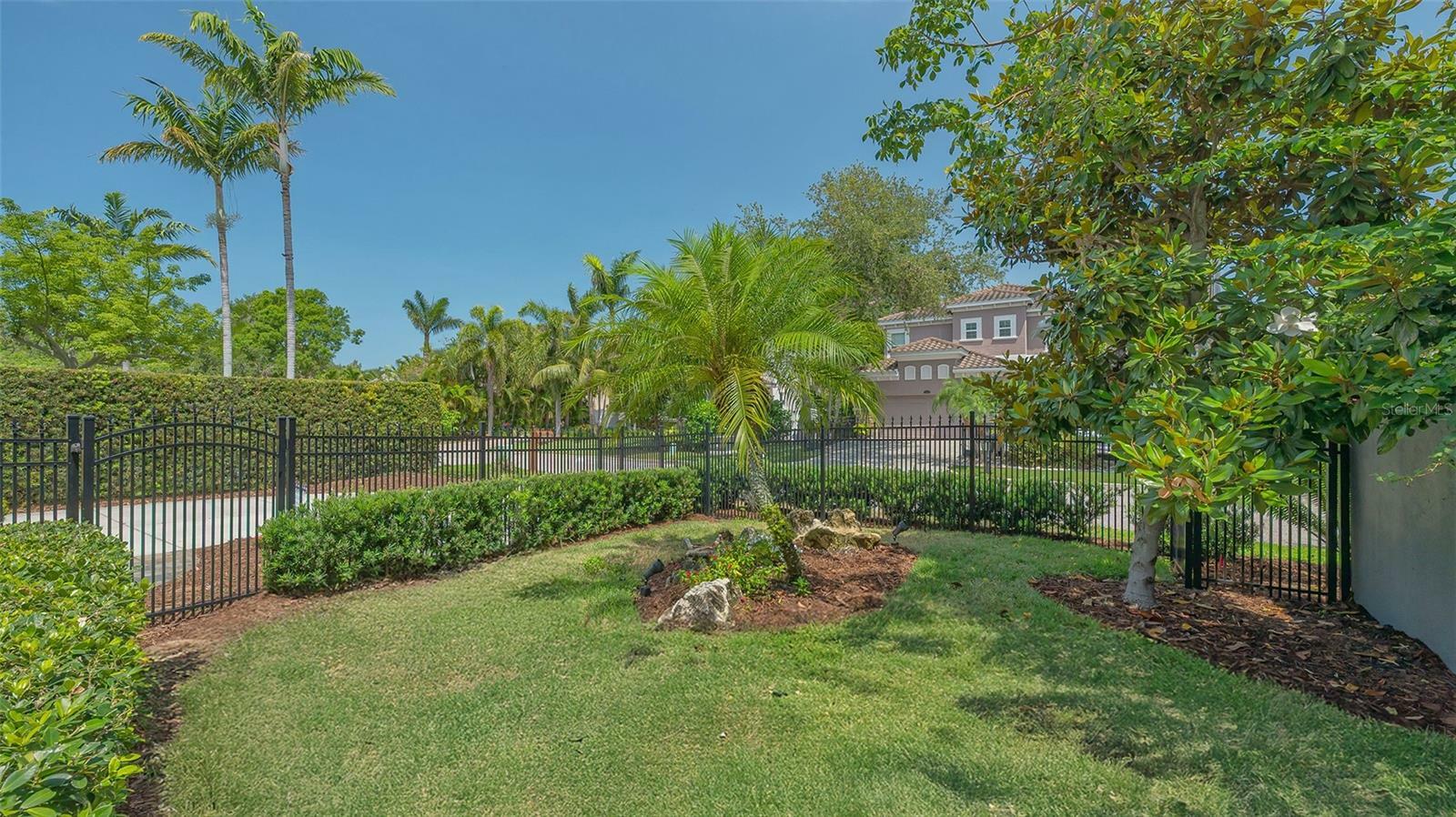 Property Photo: 1934 Bougainvillea Street FL 34239